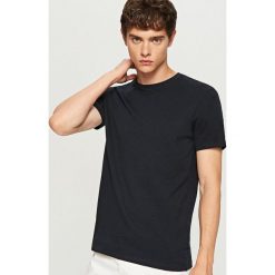 T-shirt z żakardowej dzianiny - Granatowy. Niebieskie t-shirty męskie marki Reserved, l, z dzianiny. Za 49,99 zł.