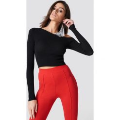 Hannalicious x NA-KD Krótki sweter - Black. Czarne swetry klasyczne damskie marki Hannalicious x NA-KD, z dzianiny. Za 113,00 zł.