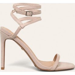 Answear - Sandały Ideal Shoes. Brązowe sandały damskie ANSWEAR, bez wzorów, z materiału, bez obcasa, na obcasie, na klamry. W wyprzedaży za 99,90 zł.