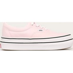 Vans - Tenisówki. Różowe trampki i tenisówki damskie Vans, bez wzorów, z gumy, na sznurówki. W wyprzedaży za 269,90 zł.