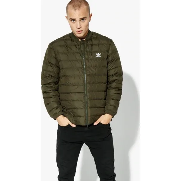 Adidas Kurtka Sst Outdoor Winter , khaki, rozmiar XL. Brązowe kurtki męskie Adidas, s, bez wzorów, z poliesteru, bez kaptura. W wyprzedaży za 429,99 zł.