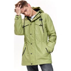 Parka ocieplana z efektem pasty. Brązowe kurtki męskie Top Secret, na lato, xl, bez wzorów, z tkaniny, z kapturem. W wyprzedaży za 129,99 zł.
