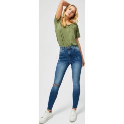 Jeansy high waist. Niebieskie jeansy damskie Moodo, xs, z podwyższonym stanem. Za 59,99 zł.