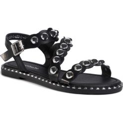 Sandały DEEZEE - LS5153-11 Black. Czarne klapki damskie DeeZee, bez wzorów, ze skóry ekologicznej, bez obcasa, na obcasie. Za 89,99 zł.