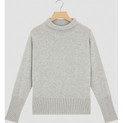 Sweter w kolorze jasnoszarym. Szare swetry damskie Rodier, l, bez wzorów, z wełny, klasyczne, bez rękawów, bez kaptura. W wyprzedaży za 169,95 zł.