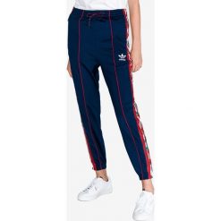Adidas Originals Spodnie dresowe Niebieski. Niebieskie spodnie damskie adidas Originals, z poliesteru. Za 268,95 zł.