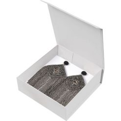Kolczyki. Szare kolczyki damskie Top Secret, srebrne. Za 49,99 zł.