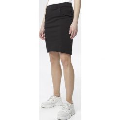 Czarna Spódnica Aeremala. Czarne spódniczki damskie Born2be, na co dzień, xl, bez wzorów, z dzianiny, klasyczne, mini, ołówkowe. Za 54,99 zł.