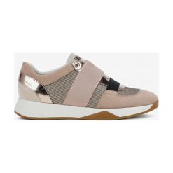 Geox Suzzie Tenisówki Beżowy. Brązowe trampki i tenisówki damskie Geox, bez wzorów, ze skóry, bez zapięcia. Za 533,95 zł.