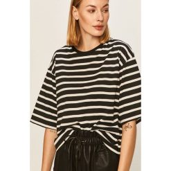 Answear - T-shirt Answear Lab. Czarne bluzki damskie ANSWEAR, s, bez wzorów, z bawełny, casualowe, z okrągłym kołnierzem. Za 49,90 zł.