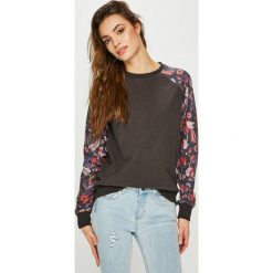 Answear - Bluza Orient Express. Czarne bluzy damskie ANSWEAR, s, z nadrukiem, z elastanu, bez rękawów, bez kaptura. W wyprzedaży za 99,90 zł.