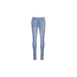 Jeansy skinny Levis 720 HIRISE SUPER SKINNY. Jeansy damskie Levi's®. Za 375,20 zł.