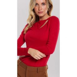 Czerwony Sweter Jamie. Czerwone swetry damskie other, s, bez wzorów, casualowe, bez rękawów, bez kaptura. Za 69,99 zł.
