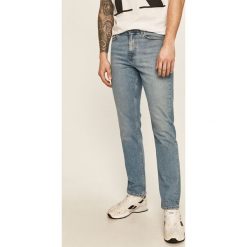 Calvin Klein - Jeansy. Niebieskie jeansy męskie Calvin Klein, bez wzorów. Za 549,90 zł.