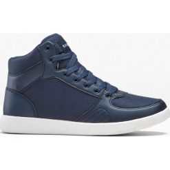 Wysokie sneakersy bonprix niebieski. Niebieskie sneakersy damskie bonprix, ze skóry. Za 69,99 zł.