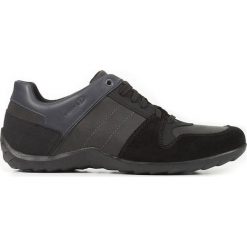 Sneakersy w kolorze czarnym. Czarne sneakersy męskie Geox, w kolorowe wzory, z gumy, na sznurówki. W wyprzedaży za 215,95 zł.