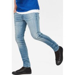 G-Star Raw - Jeansy D-Staq. Szare jeansy męskie G-Star RAW, bez wzorów, retro, z obniżonym stanem. W wyprzedaży za 359,90 zł.