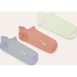 Nike - Skarpety (3-pack). Skarpetki męskie Nike, bez wzorów, z elastanu. W wyprzedaży za 44,90 zł.