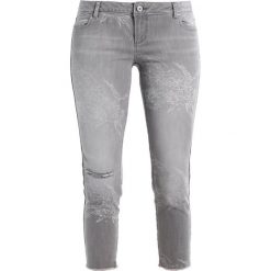 Boyfriendy damskie: Betty & Co Jeansy Slim Fit light grey denim
