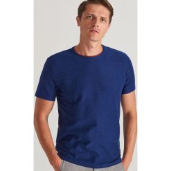 Gładki T-shirt - Granatowy. Niebieskie t-shirty męskie Reserved, s, bez wzorów, bez kołnierzyka. Za 24,99 zł.