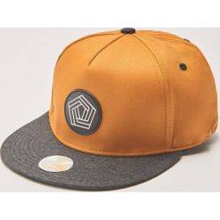 Czapka snapback - Brązowy. Brązowe czapki z daszkiem męskie House. Za 35,99 zł.