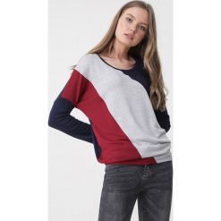 Granatowo-Bordowa Tunika Siena. Czerwone tuniki damskie Born2be, na co dzień, s, bez wzorów, z jeansu, z okrągłym kołnierzem, z długim rękawem. Za 29,99 zł.