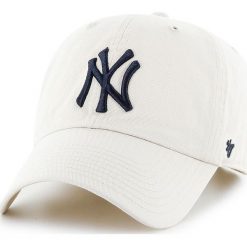 47brand - Czapka New York Yankees. Niebieskie czapki męskie marki 47brand. W wyprzedaży za 79,90 zł.