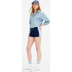 Szorty damskie: Dwukolorowe jeansowe spodenki mom fit