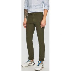 Tommy Hilfiger - Spodnie. Zielone spodnie męskie TOMMY HILFIGER, na co dzień, s, bez wzorów, z elastanu, casualowe. W wyprzedaży za 299,90 zł.