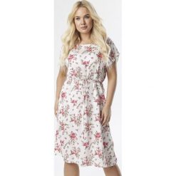 Biała Sukienka Arrirene. Białe sukienki damskie Born2be, xl, bez wzorów, bez kołnierzyka, bez rękawów, midi. W wyprzedaży za 59,99 zł.