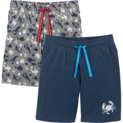 Bermudy shirtowe chłopięce (2 pary) bonprix ciemnoniebieski + szary melanż z nadrukiem. Niebieskie spodnie chłopięce bonprix, z nadrukiem. Za 49,98 zł.
