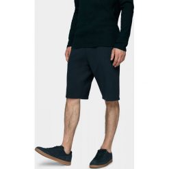 Spodenki dresowe męskie SKMD600 - granat - Outhorn. Spodenki i szorty męskie Outhorn, m, bez wzorów, z dzianiny. Za 49,99 zł.