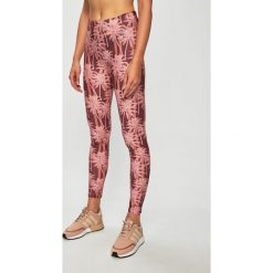 Femi Stories - Legginsy Alta. Różowe spodnie damskie Femi Stories, s, z elastanu. W wyprzedaży za 89,90 zł.