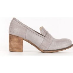 Półbuty w kratkę na 6 cm słupku - skóra naturalna - model 250 - kolor szara kratka. Szare półbuty damskie Zapato, w kratkę, ze skóry, bez obcasa, na słupku, bez zapięcia. Za 319,00 zł.