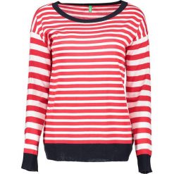 Sweter w kolorze czerwono-białym. Czerwone bez kategorii Benetton, s, z dzianiny, z okrągłym kołnierzem. W wyprzedaży za 54,95 zł.