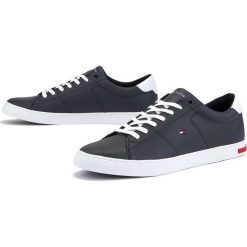 TOMMY HILFIGER ESSENTIAL LEATHER LOW-TOP > FM0FM02977-DW5. Trampki męskie TOMMY HILFIGER, bez wzorów, z bawełny, eleganckie, bez zapięcia. Za 449,99 zł.
