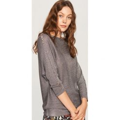 Sweter z błyszczącą nitką - Szary. Szare bez kategorii Reserved, s. W wyprzedaży za 39,99 zł.