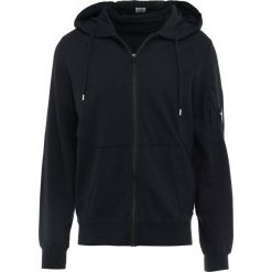 C.P. Company HOODIE Bluza rozpinana navy. Niebieskie bluzy męskie rozpinane marki C.P. Company, m, z bawełny. W wyprzedaży za 503,40 zł.