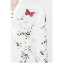 Desigual - Koszula. Białe koszule męskie Desigual, m, bez wzorów, z bawełny, klasyczne, z klasycznym kołnierzykiem, z długim rękawem. Za 299,90 zł.