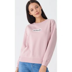 Bluza z napisem - Różowy. Różowe bluzy damskie House, s, z napisami. Za 69,99 zł.