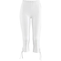 Legginsy rybaczki bonprix biały. Białe legginsy damskie bonprix, bez wzorów. Za 44,99 zł.