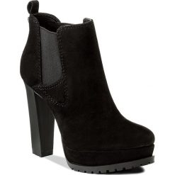 Botki GUESS - Rita FLRIT3 SUE10 BLACK. Czarne botki damskie na obcasie marki Guess, z materiału. W wyprzedaży za 409,00 zł.