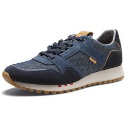 Wrangler tenisówki męskie Beyond Run 43 ciemnoniebieski. Niebieskie trampki męskie Wrangler, bez wzorów, bez zapięcia. W wyprzedaży za 209,00 zł.