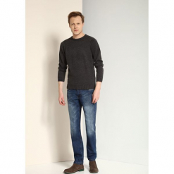 SWETER DŁUGI RĘKAW MĘSKI. Szare golfy męskie marki Top Secret, na zimę, m. Za 49,99 zł.