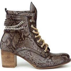 Botki - skóra naturalna - model 451 - kolor wąż. Pomarańczowe botki damskie Zapato, na zimę, ze skóry, eleganckie, za kostkę, na wysokim obcasie, na obcasie, na sznurówki. W wyprzedaży za 339,00 zł.