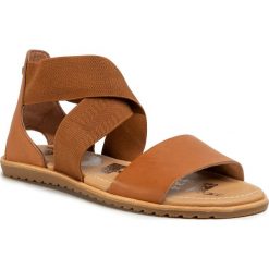 Sandały SOREL - Ella Sandal NL3201 Camel Brown/Marron Chameau. Pomarańczowe klapki damskie Sorel, bez wzorów, ze skóry, bez obcasa. W wyprzedaży za 299,00 zł.