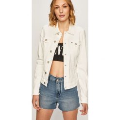 Tommy Jeans - Kurtka jeansowa. Białe kurtki damskie Tommy Jeans, s, bez wzorów, z elastanu, krótkie, bez kaptura. W wyprzedaży za 359,90 zł.