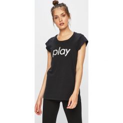 Only Play - Top. Czarne bluzki damskie marki Only Play, s, z nadrukiem, z bawełny, z okrągłym kołnierzem. Za 69,90 zł.