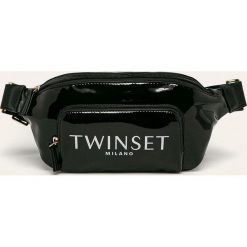Twinset - Nerka. Czarne nerki damskie Twinset, w paski, z poliesteru, duże, z nadrukiem, bez dodatków. Za 489,90 zł.