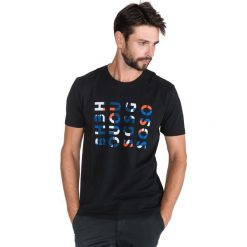 BOSS Hugo Boss Tiburt 114 Koszulka Czarny. Czarne podkoszulki męskie BOSS Hugo Boss, l, z nadrukiem, z bawełny, z krótkim rękawem. Za 355,95 zł.